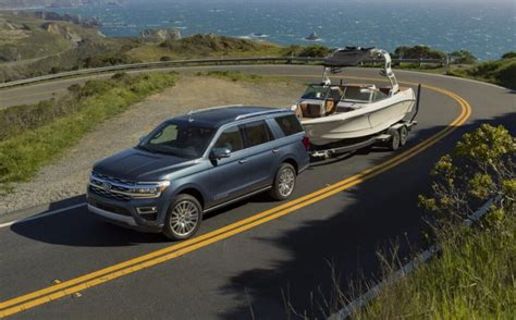 ford expedition towing capacity 2023